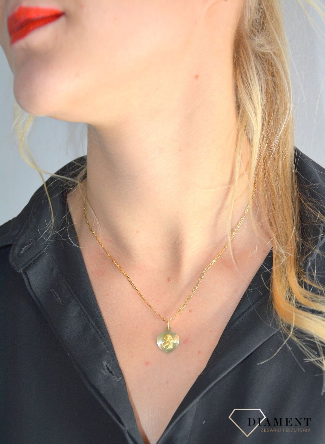 Zawieszka złota medalik Matka Boska Częstochowska w sercu ZA 5267.jpg